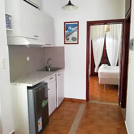 Mikra 3* Galatás