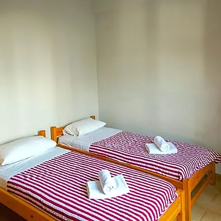 Mikra Otel 3*